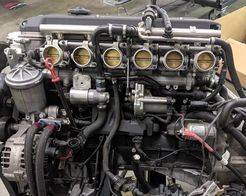 Individual throttle bodies on E46 S54 engine